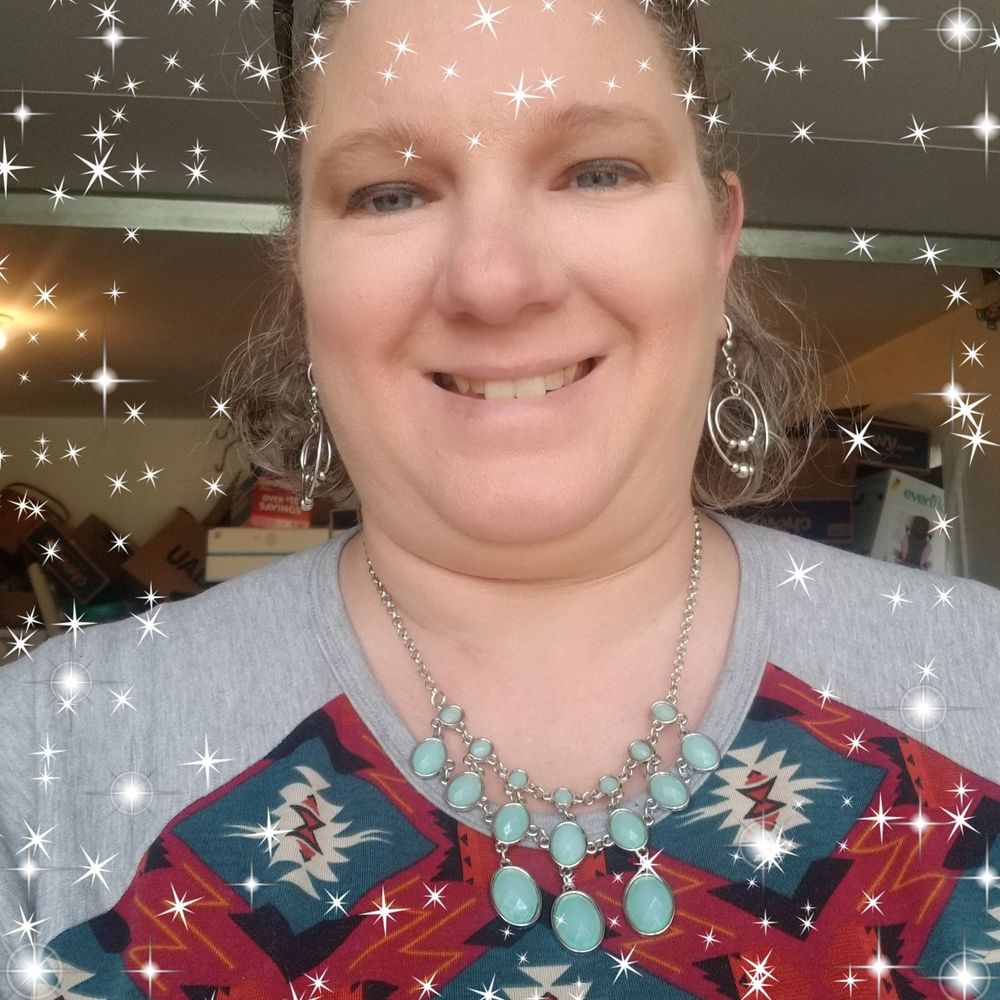 Meet your Posher, Marcia